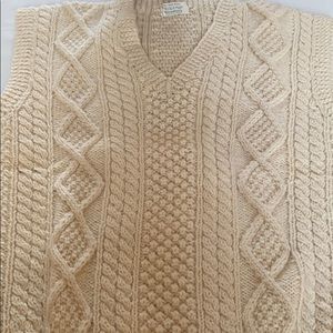 Men’s wool cardigan - v-neck